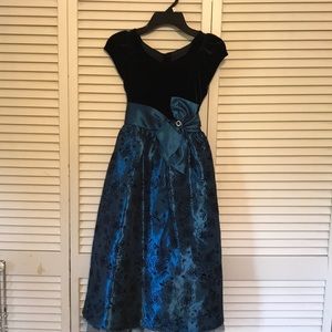 Beautiful Girls Formal Dress size 8